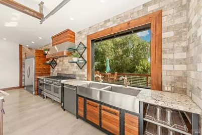 2135 E 2nd Street, Benicia, CA 94510 - Photo 19