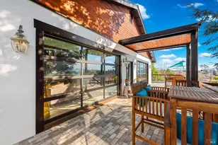 2135 E 2nd St, Benicia, CA 94510 - Photo 5