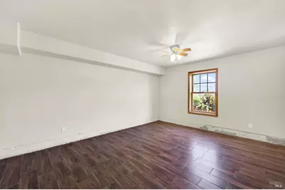 2136 Vineyard Hills Court, Vacaville, CA 95688 - Photo 51