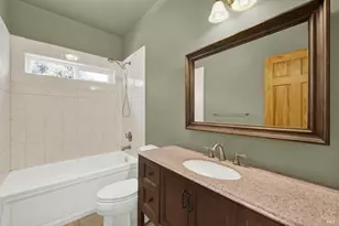 2136 Vineyard Hills Ct, Vacaville, CA 95688 - Photo 35