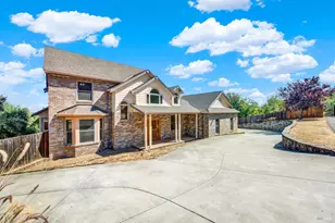 2136 Vineyard Hills Ct, Vacaville, CA 95688 - Photo 3