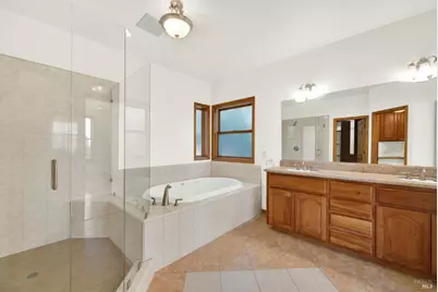 2136 Vineyard Hills Court, Vacaville, CA 95688 - Photo 31