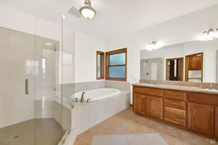 2136 Vineyard Hills Ct, Vacaville, CA 95688 - Photo 31