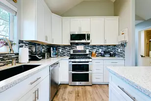 380 Irwin Ln, Santa Rosa, CA 95401 - Photo 23