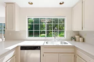 121 Main Dr, San Rafael, CA 94901 - Photo 13