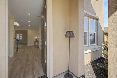 685 Elderberry Loop, Vacaville, CA 95688 - Photo 5