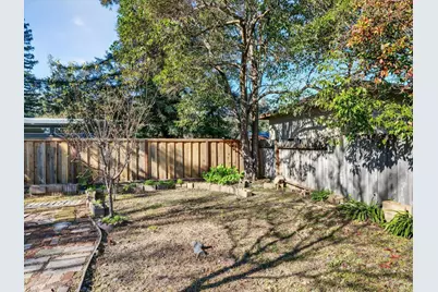 321 Roosevelt Street, Napa, CA 94558 - Photo 17