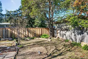 321 Roosevelt St, Napa, CA 94558 - Photo 17