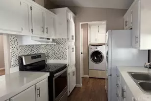 8109 B St, Windsor, CA 95492 - Photo 5