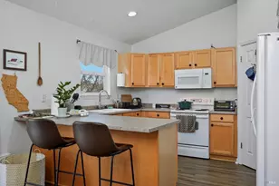 18286 N Shore Dr, Hidden Valley Lake, CA 95467 - Photo 9