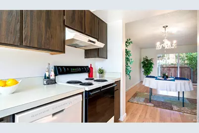 580 Santa Alicia Drive, Rohnert Park, CA 94928 - Photo 5