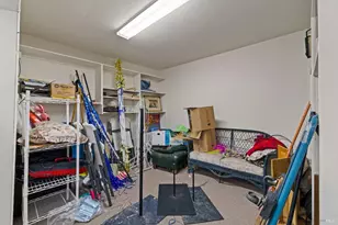 242 S Main St, Willits, CA 95490 - Photo 11