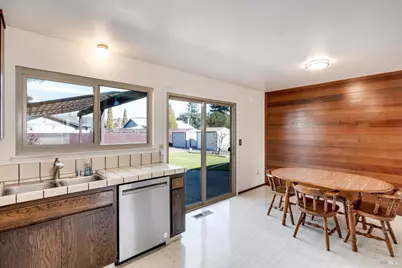 1477 Russell Avenue, Santa Rosa, CA 95403 - Photo 21