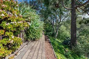 3990 Fairway Ave, Oakland, CA 94605 - Photo 31