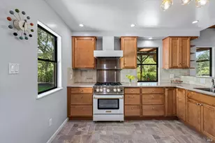 3990 Fairway Ave, Oakland, CA 94605 - Photo 17