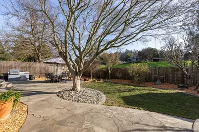 209 Veronda Avenue, Cotati, CA 94931 - Photo 17