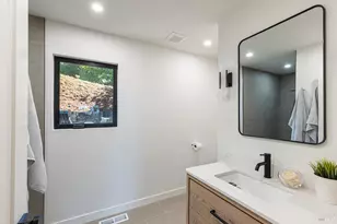 559 E Spring St, Napa, CA 94559 - Photo 41