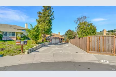 641 Lois Lane, El Sobrante, CA 94803 - Photo 3