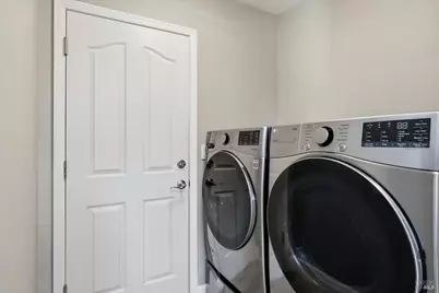 19093 Ravenhill Road, Hidden Valley Lake, CA 95467 - Photo 25