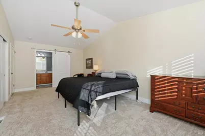 19093 Ravenhill Road, Hidden Valley Lake, CA 95467 - Photo 19