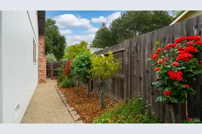 3 Miranda Court, Novato, CA 94947 - Photo 7