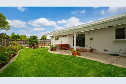 3 Miranda Court, Novato, CA 94947 - Photo 9