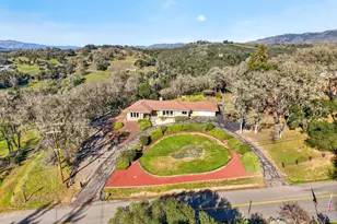 1790 Deerwood Dr, Ukiah, CA 95482 - Photo 1