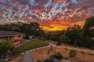 1790 Deerwood Dr, Ukiah, CA 95482 - Photo 1