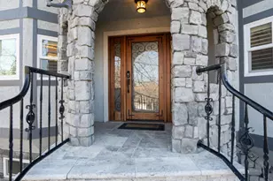 220 Hidden Valley Ln, Vacaville, CA 95688 - Photo 9