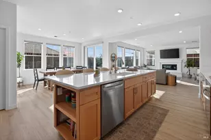 7448 Wendy Dr, Rohnert Park, CA 94928 - Photo 5