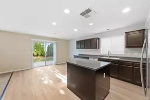 4595 Avondale Cir, Fairfield, CA 94533 - Photo 7