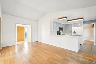 324 Woodside Cir, Vacaville, CA 95688 - Photo 9