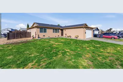 2049 Swan Way, Fairfield, CA 94533 - Photo 3