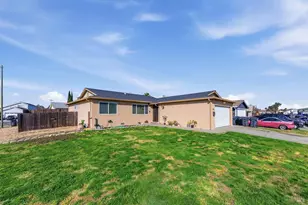 2049 Swan Way, Fairfield, CA 94533 - Photo 3