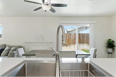 2049 Swan Way, Fairfield, CA 94533 - Photo 13