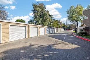 2141 W Steele Ln, Santa Rosa, CA 95403 - Photo 29