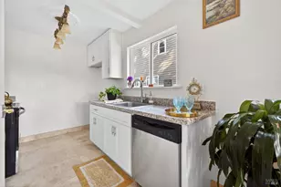 2141 W Steele Ln, Santa Rosa, CA 95403 - Photo 11