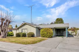 428 W F St, Dixon, CA 95620 - Photo 1