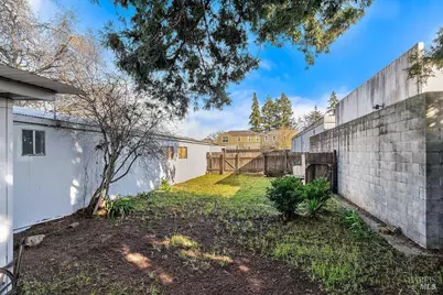 2050 Marlow Road, Santa Rosa, CA 95403 - Photo 31