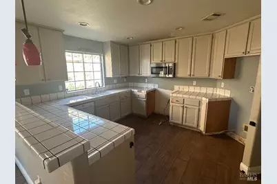 2163 Garnet Circle, Vallejo, CA 94591 - Photo 5