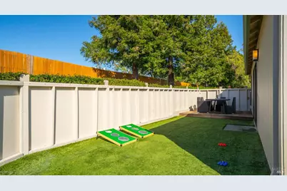 76 Dockside Circle, San Rafael, CA 94903 - Photo 19
