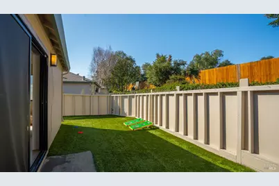 76 Dockside Circle, San Rafael, CA 94903 - Photo 17