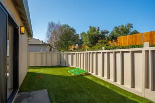 76 Dockside Cir, San Rafael, CA 94903 - Photo 17