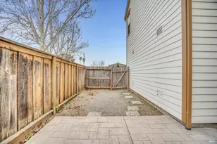 1030 Driftwood Dr, Suisun City, CA 94585 - Photo 33