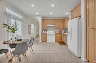 1030 Driftwood Dr, Suisun City, CA 94585 - Photo 15