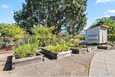 1022 Berry Lane, Napa, CA 94558 - Photo 31