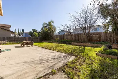 380 Claridge Court, Vacaville, CA 95687 - Photo 35