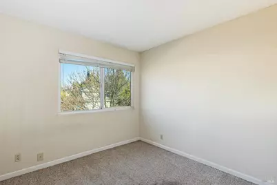 380 Claridge Court, Vacaville, CA 95687 - Photo 27