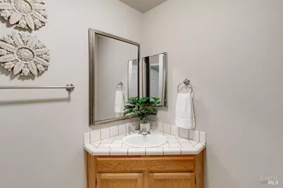 648 E J Street, Benicia, CA 94510 - Photo 9