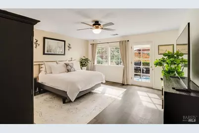 648 E J Street, Benicia, CA 94510 - Photo 21